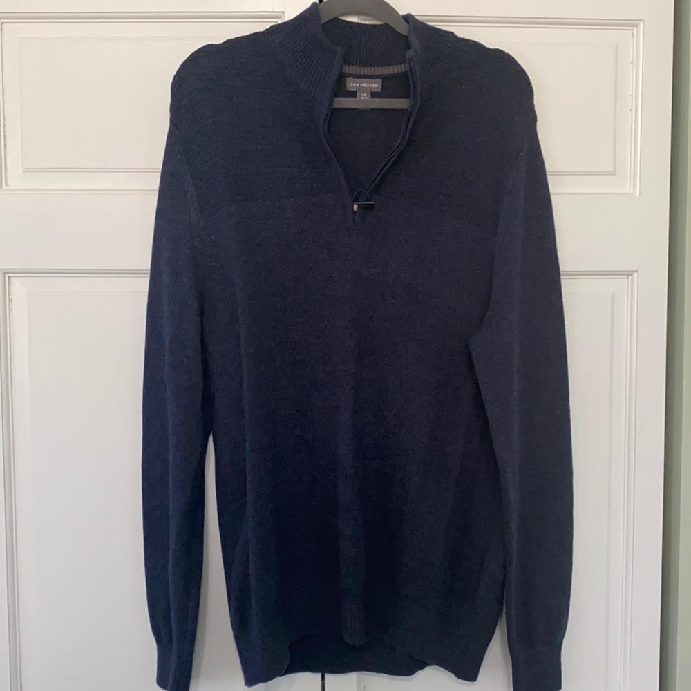 Van Heusen, NWT, blue long sleeve sweater.